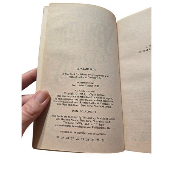 LaVyrle Spencer SEPARATE BEDS Contemporary Romance Marriage Issue 0515090379 - Picture 7 of 8